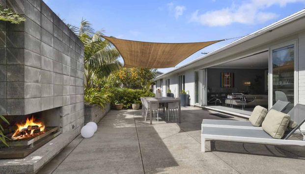 Mid Century Modern Available Short Term - Photo 1