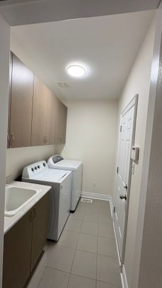 For Lease - 5 Andretti Crescent, Brampton, Ontario - Photo 1