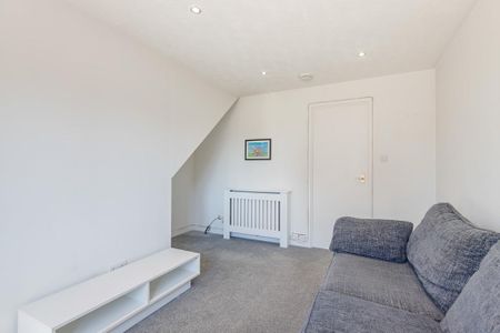 2 bedroom terraced house to rent - Photo 2