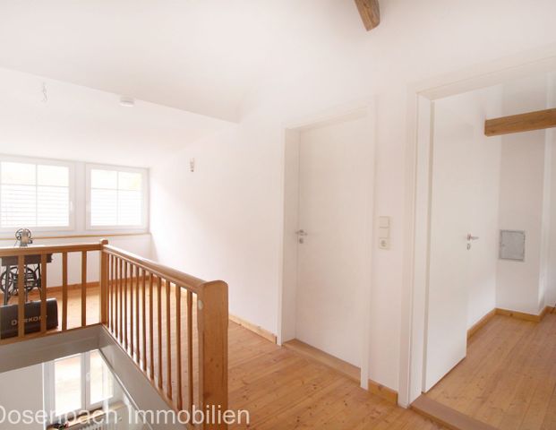 Geschmackvolle 6,5-Zimmer-Wohnung im Kleinen Wiesental zu vermieten - Photo 1