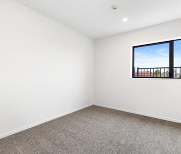 New 1-bedroom Second-level apartment - Photo 1
