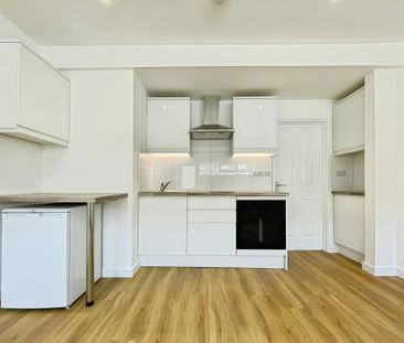 1 bedroom ground floor maisonette to rent - Photo 2