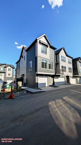 GREAT 2 BED, 2.5 BATH, 2 STOREY TOWNHOUSE W/AN ATTACHED SINGLE GARAGE IN THE COMMUNITY OF SETON - Photo 3