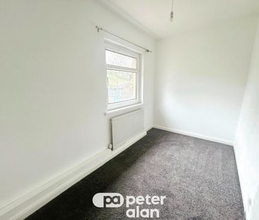 Bryn Teg, NEATH - Photo 4