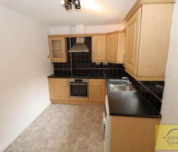 37 Beechmount Crescent, Falls Road, Belfast, BT12 7NJ - Photo 6