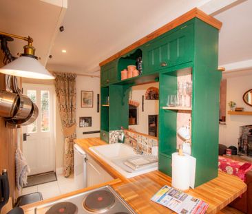 Charming, fully furnished 1 bedroom cottage in Kersey, Suffolk - Photo 6