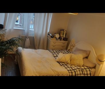 Room in a Shared Flat, London, SW11 - Photo 1