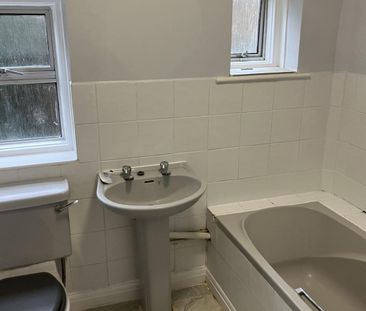 Rugby Road Worthing West Sussex - Photo 3