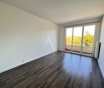 Location Appartement 5 pièces 119m² - Photo 5