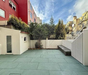 Lisboa, Lisbon 1350 - Photo 3