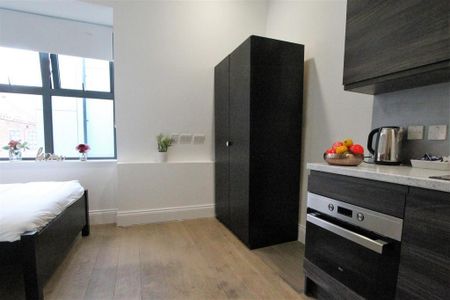 Studio to rent - Photo 4