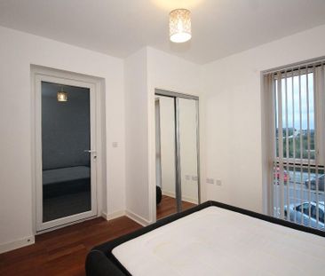 4 bedroom terraced house to rent - Photo 5