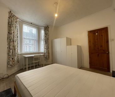 Ladysmith Road, Exeter - Photo 3