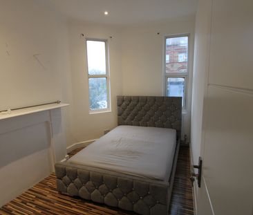 2 Bed Flat, Greyhound Lane, SW16 - Photo 3