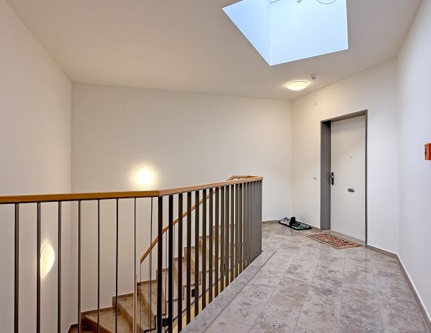 Moderne 2 Zimmer Penthouse Wohnung in Top Lage! - Foto 1