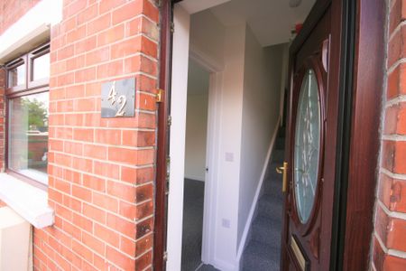 42 Lemberg Street, Belfast, BT12 6GH - Photo 4