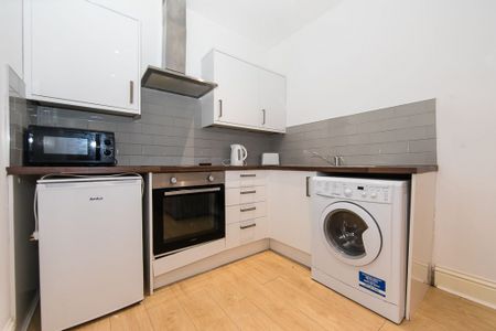 Flat 4, 27 Richmond Road, Headingley, Leeds - Photo 5