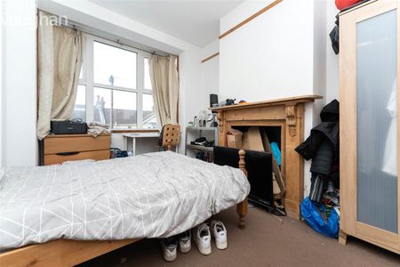 4 bedroom terraced house to rent - Photo 4