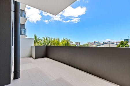 Modern Unit in the Heart of Maroochydore&excl; - Photo 4