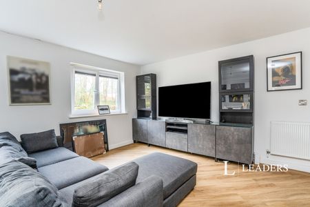 2 bedroom apartment to rent Wickham Road, Fareham, PO16 - Photo 2