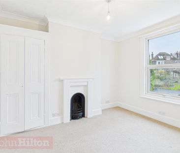 2 bedroom maisonette to rent - Photo 5