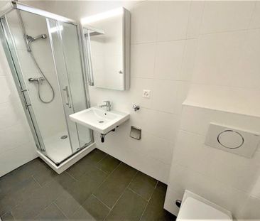 Rare au coeur des Eaux-Vives - côté cour - Photo 2