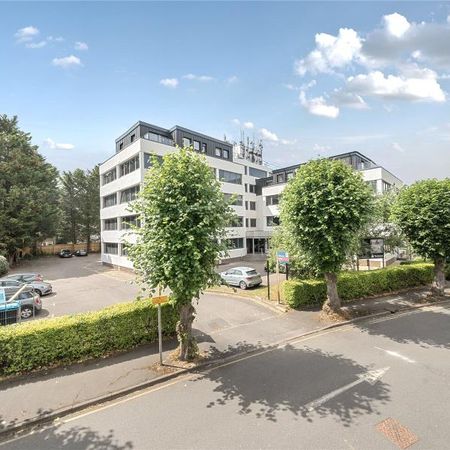 Rosemount Avenue, West Byfleet - 1 bedroomProperty for lettings - Seymours - Photo 4