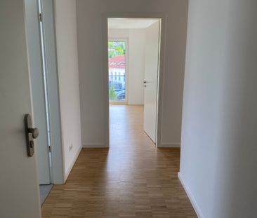 Mit Blick auf die Berge! 4-Zimmer-Etagenwohnung mit EBK und Südbalkon - Foto 5