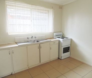 Neat 1 Bedroom Unit. - Photo 1