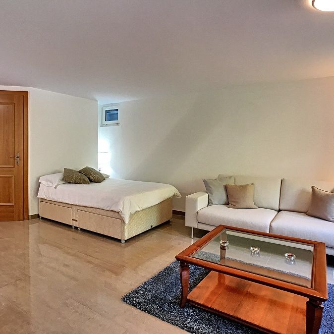Studio meublé au rez-inférieur - Foto 1