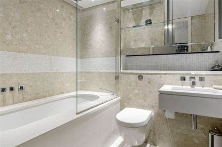 A luxuriously presented, 2 bedroom apartment situated on the 16th floor in the Heron development. - Photo 3