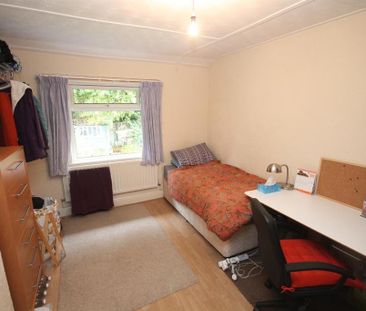 4 bedroom private hall to rent - Photo 3