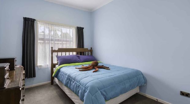 Hamilton East Hideaway - Photo 1