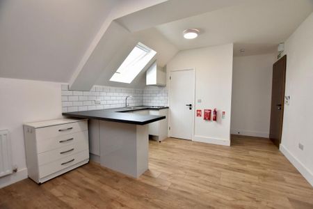 Studio to rent - Photo 3