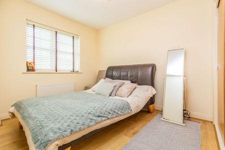 2 bedroom apartment to rent - Photo 4