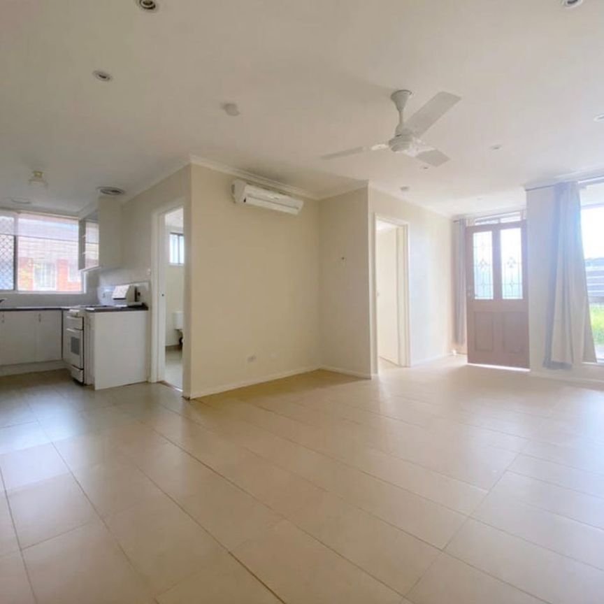 Low-Maintenance Unit in Prime Seaford Location - Photo 1