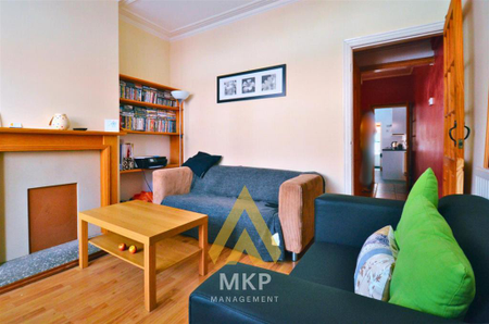 3 bedroom terraced house to rent - Photo 2