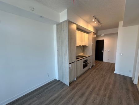 For Lease - 180 Front Street Unit# 3915, Toronto, Ontario - Photo 4