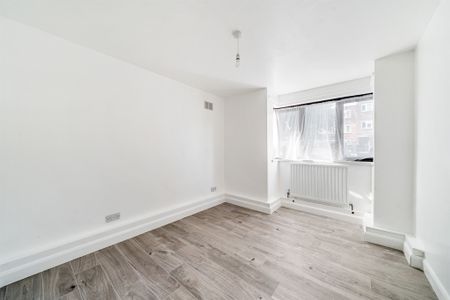 Northumberland Park, London - Photo 4