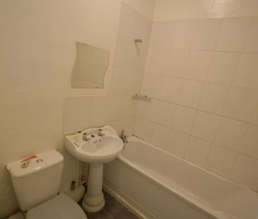 1 bedroom ground floor flat to rent - Photo 2