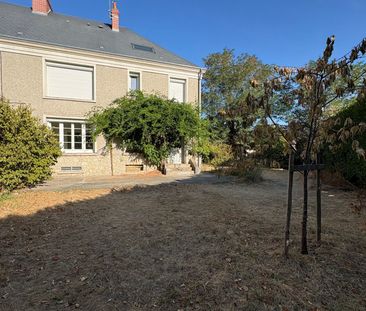 Location Maison 6 pièces 158m² CHATEAUNEUF SUR LOIRE 45110 - Photo 3