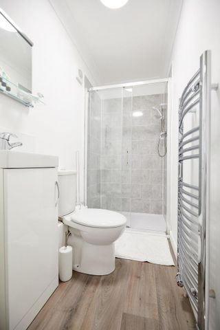 5 bedroom terraced house to rent - Photo 3