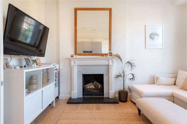 Chepstow Crescent, W11 - Photo 1