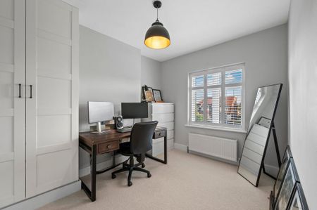 3 bedroom semi-detached house to rent - Photo 4