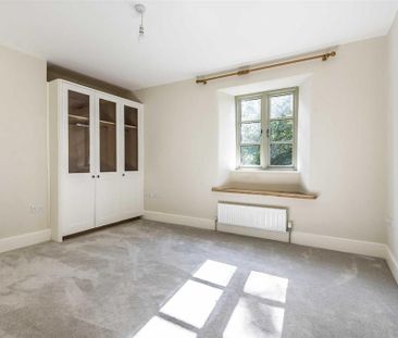 4 bedroom terraced house to rent - Photo 6