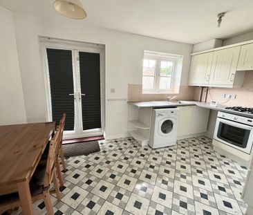 2 bedroom semi-detached house to rent - Photo 3