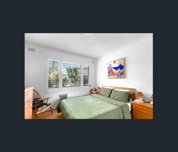 Coastal Living with a Leafy Outlook in the Heart of Freshwater - Photo 2