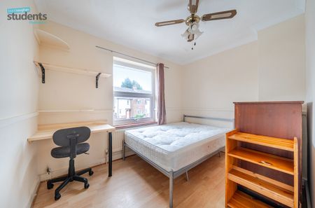 5 bedroom terraced house to rent - Photo 3