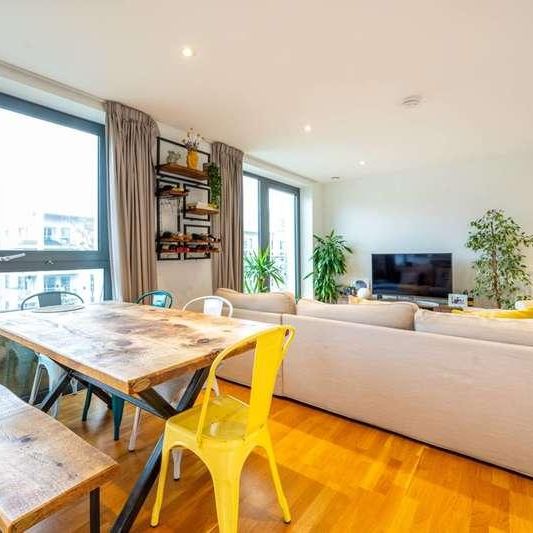 Tayberry House, Stratford, E20 - Photo 1