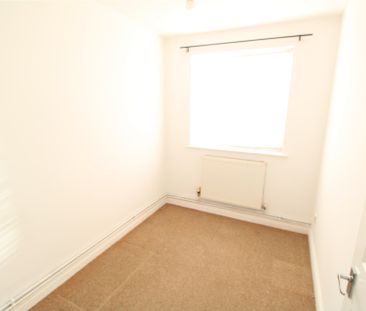 Stable Close, Colchester - Photo 6